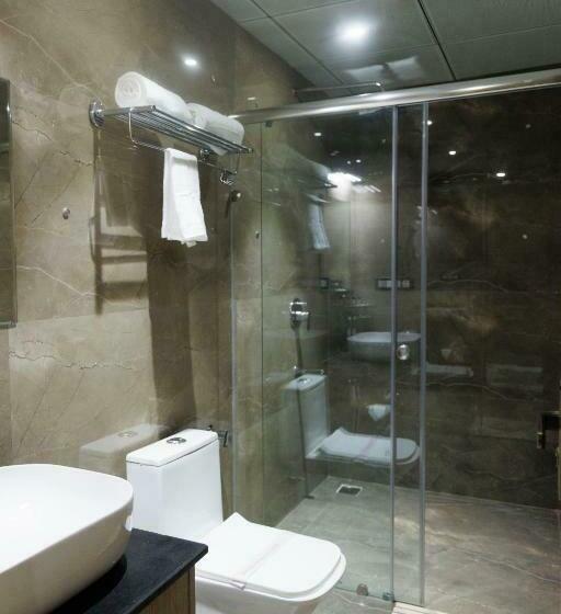 Chambre Deluxe, Aryavilas