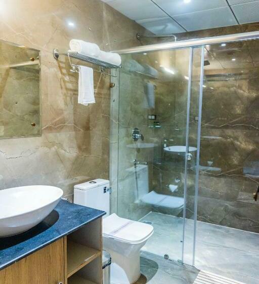 Suite 2 Chambres, Aryavilas