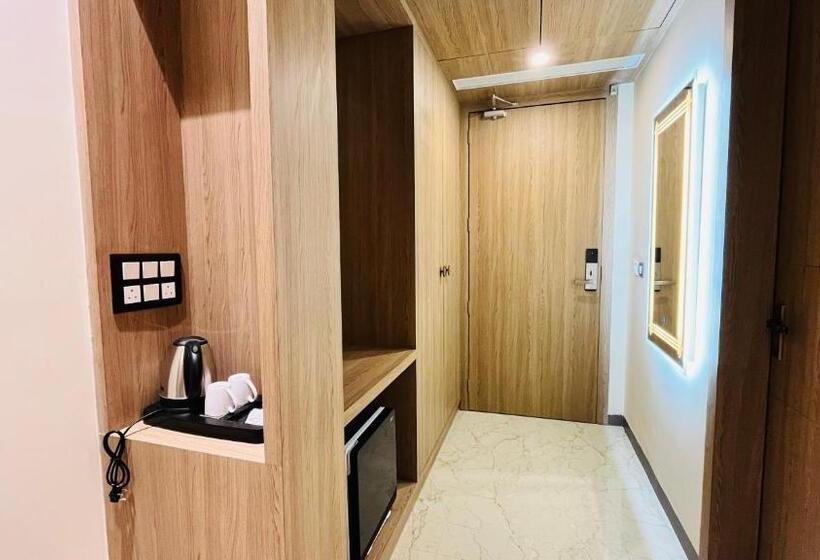 Chambre Familiale Deluxe, Aryavilas