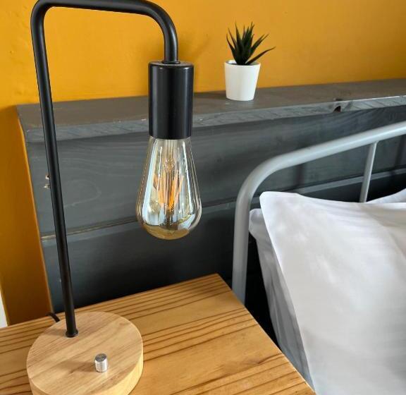 Номер Стандарт, Elemental Surf Lodge