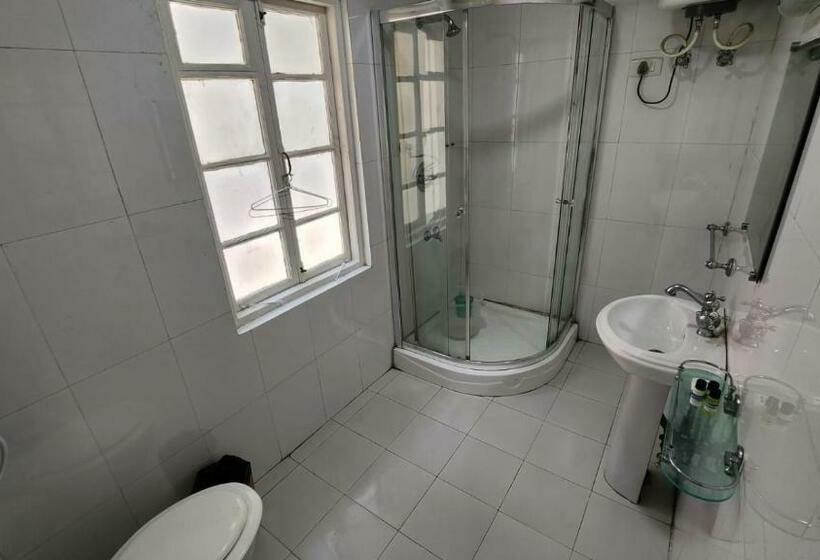 Quarto Estandar Individual, Ivanhoe