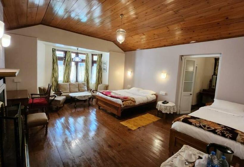Quarto Triplo Deluxe, Ivanhoe