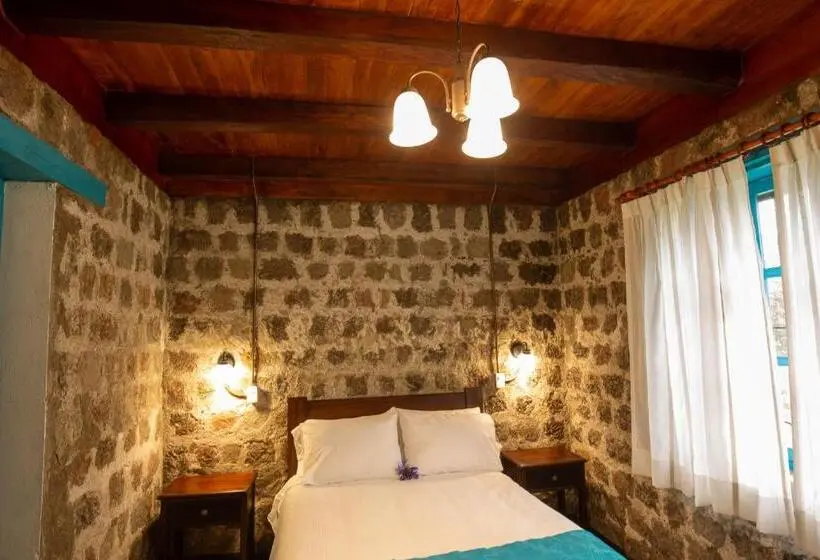 デラックスルーム, Niebli Historical Farm And Lodge At Pululahua Volcano