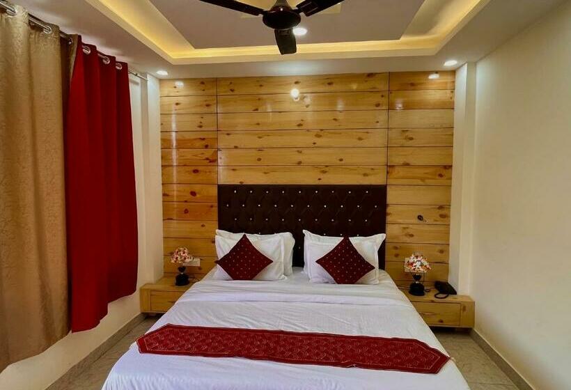 디럭스 룸, The Nature Heaven Mussoorie