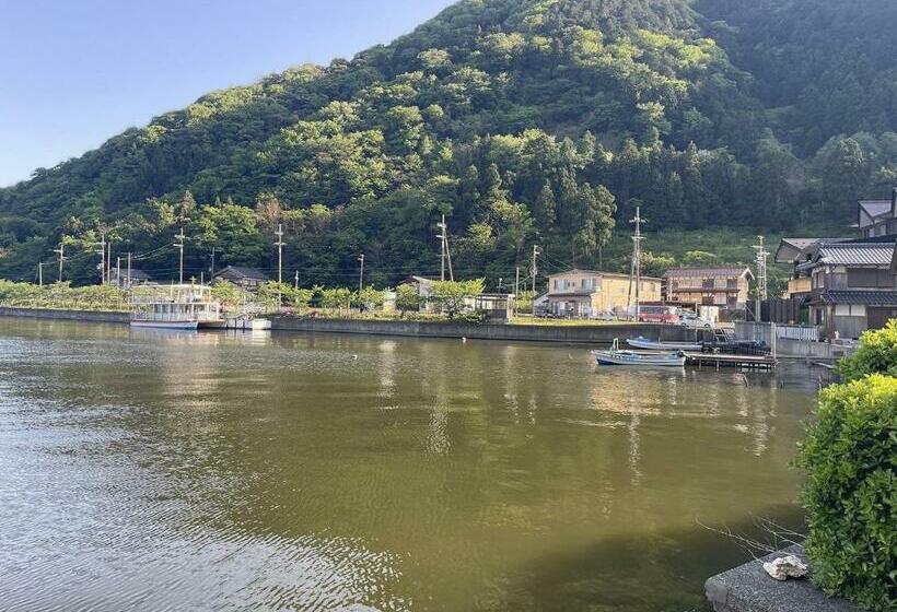 침실 3개 주택, 30畳の大広間12名宿泊可能な水月湖畔宿大五郎丸ー水月湖クルージング隣接
