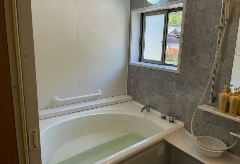 침실 3개 주택, 30畳の大広間12名宿泊可能な水月湖畔宿大五郎丸ー水月湖クルージング隣接