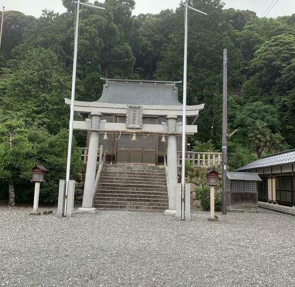 스탠다드 룸, 30畳の大広間12名宿泊可能な水月湖畔宿大五郎丸ー水月湖クルージング隣接