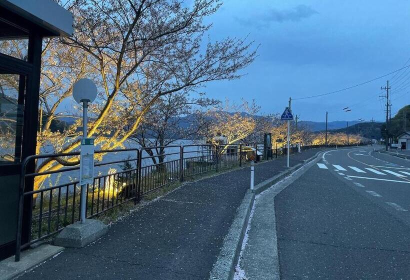 침실 3개 주택, 30畳の大広間12名宿泊可能な水月湖畔宿大五郎丸ー水月湖クルージング隣接