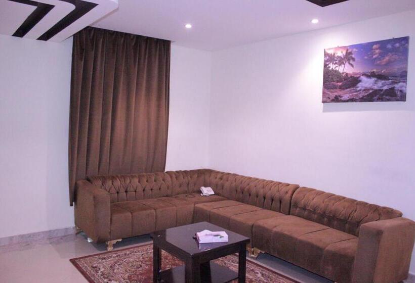 デラックストリプルルーム, Altamyoiz Sirved Apartments