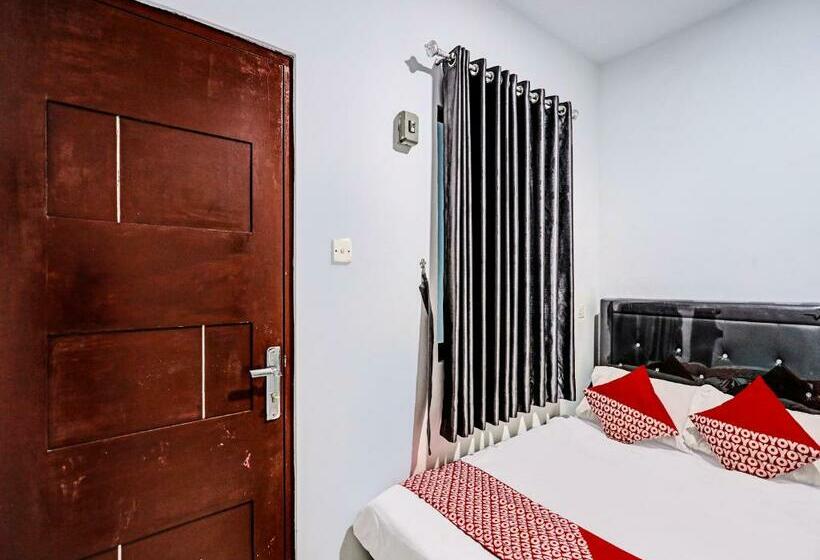 Номер Deluxe, Oyo 92528 Nagoya House Syariah