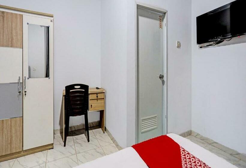 Номер Deluxe, Oyo 92528 Nagoya House Syariah