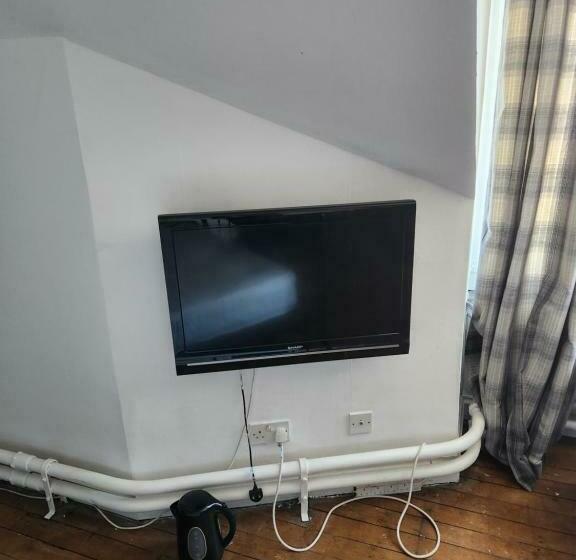 غرفة عائلية حمام مشترك, The Ship Inn