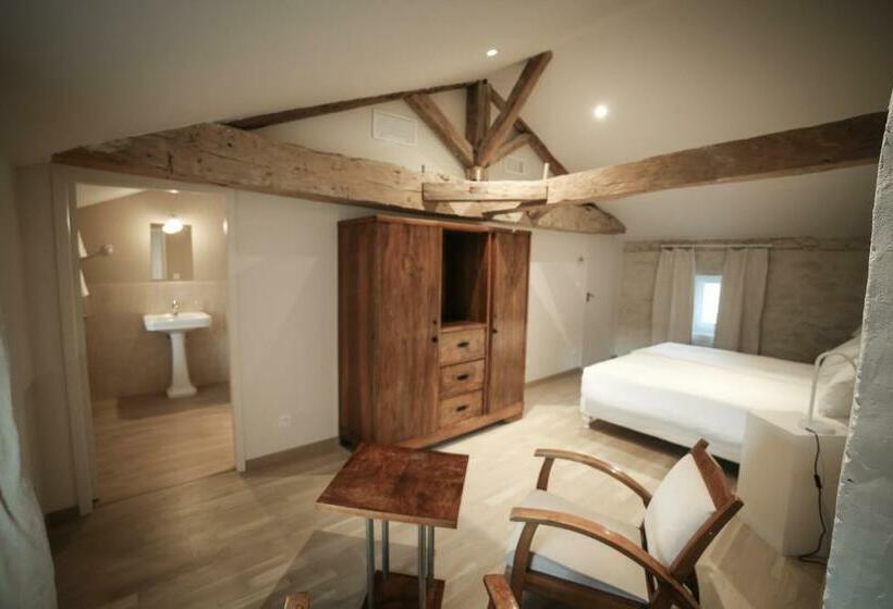 Номер Стандарт, Une Chambre à La Maison Du Ballandreau