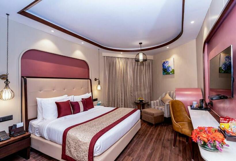 Номер Премиум, Fortune Khajjiar Member Itc S Hotel Group