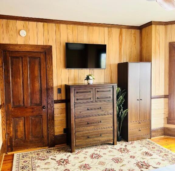 Номер Deluxe, Monterey Inn