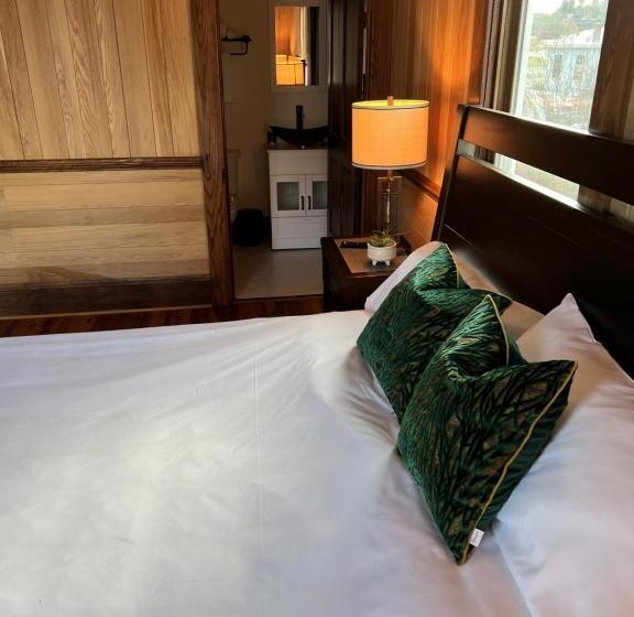 Номер Deluxe Кровать Кинг, Monterey Inn