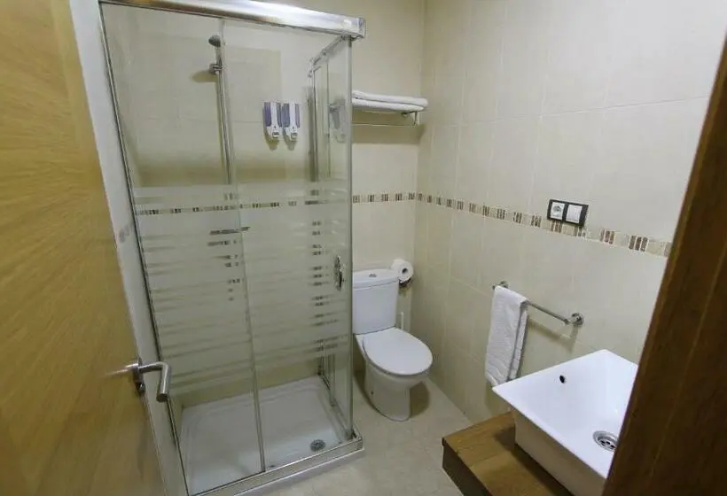 ベーシックルーム, Un Lugar En La Vecilla