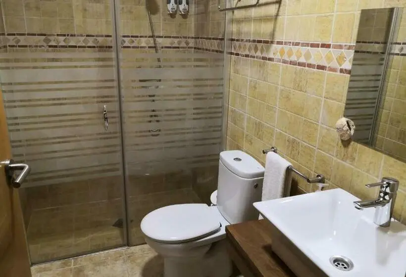 スタンダードシングルルーム, Un Lugar En La Vecilla