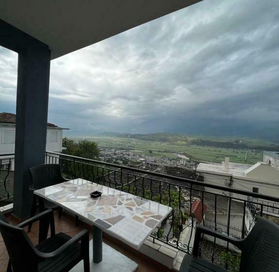 家庭间, Himalayas