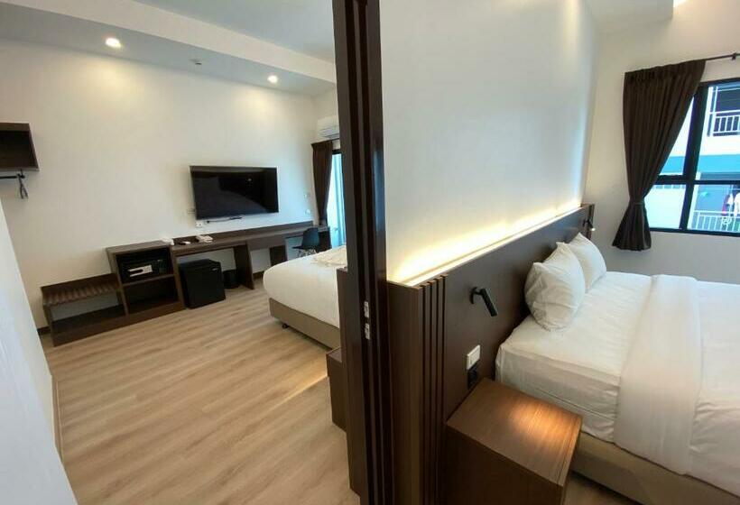 家庭间, Geen Hotel Chonburi