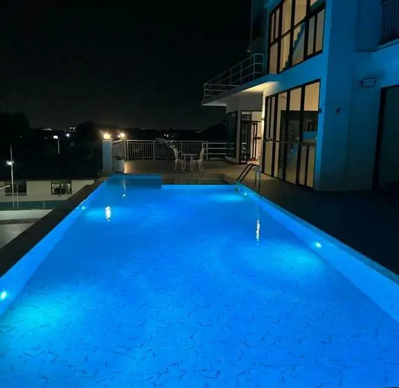デラックスルーム, Geen Hotel Chonburi