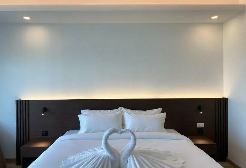 キングサイズベッドのデラックスルーム, Geen Hotel Chonburi