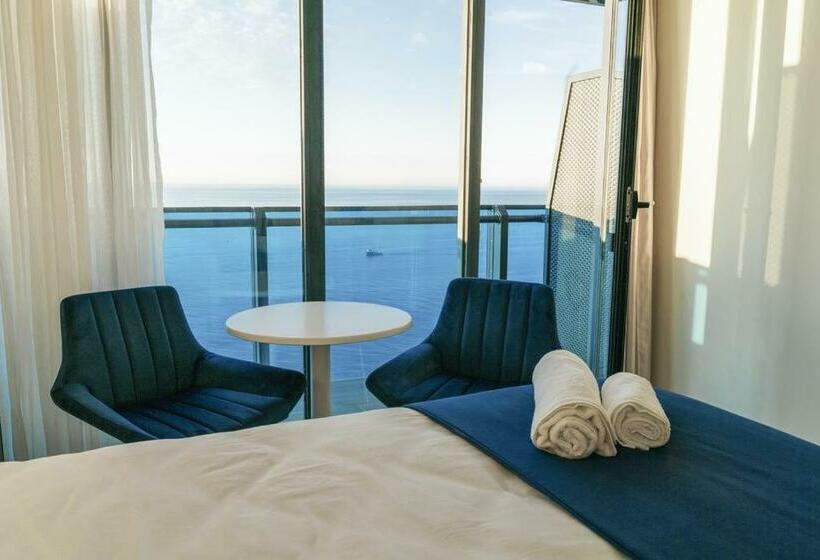 سوییت با چشم‌انداز دریا, Orbi Hotel City Sea View Batumi