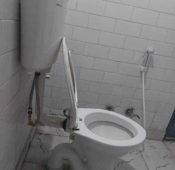 غرفة كلاسيكية ثلاثية, Spot On 81158 Pratiksha Homes