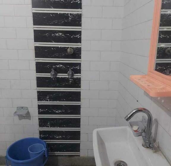 غرفة كلاسيكية ثلاثية, Spot On 81158 Pratiksha Homes