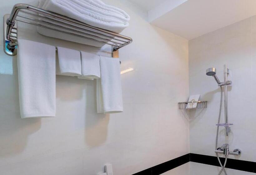 اتاق استاندارد, Beehive Central