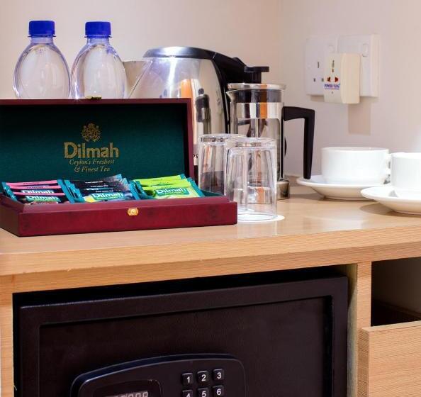 اتاق لوکس, Beehive Central