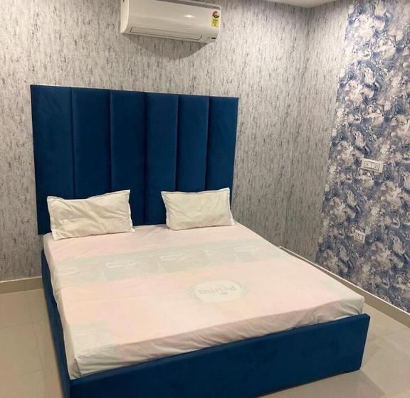 Трехместный Номер Классика, Oyo 81010  The Amar Palace