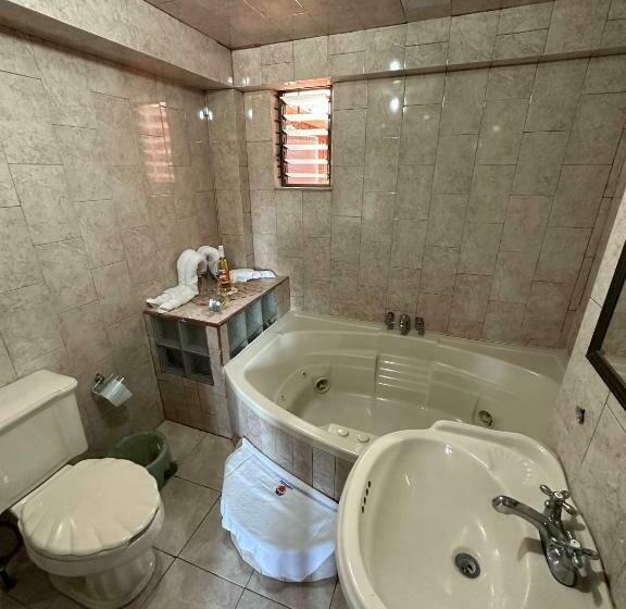 스탠다드 자쿠지 룸, Villa Del Rey