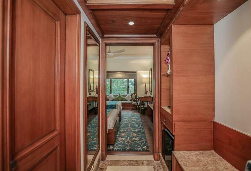 スタンダードルーム, Regenta Central Lucknow By Royal Orchid Hotels Limited