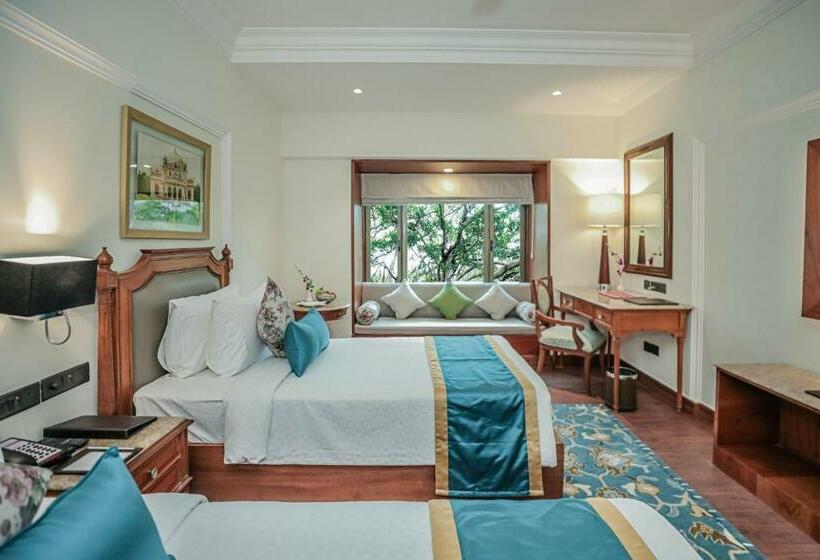 スタンダードルーム, Regenta Central Lucknow By Royal Orchid Hotels Limited