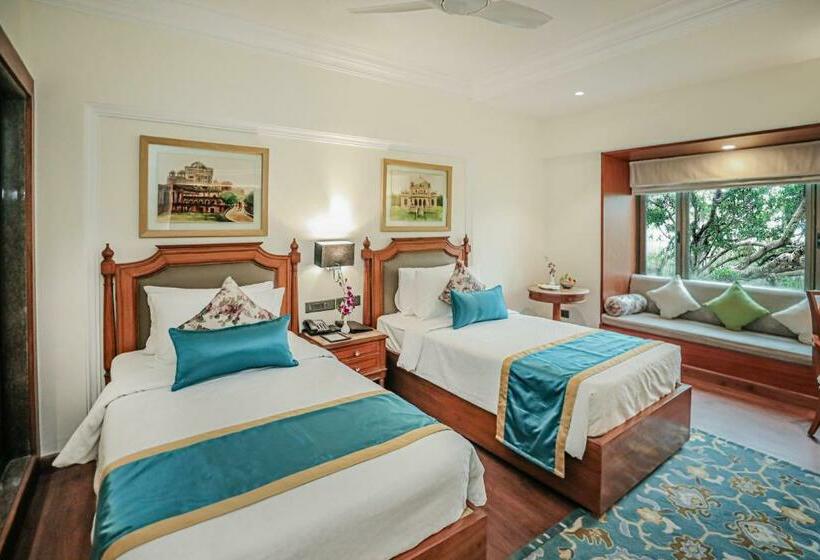 Номер Стандарт, Regenta Central Lucknow By Royal Orchid Hotels Limited
