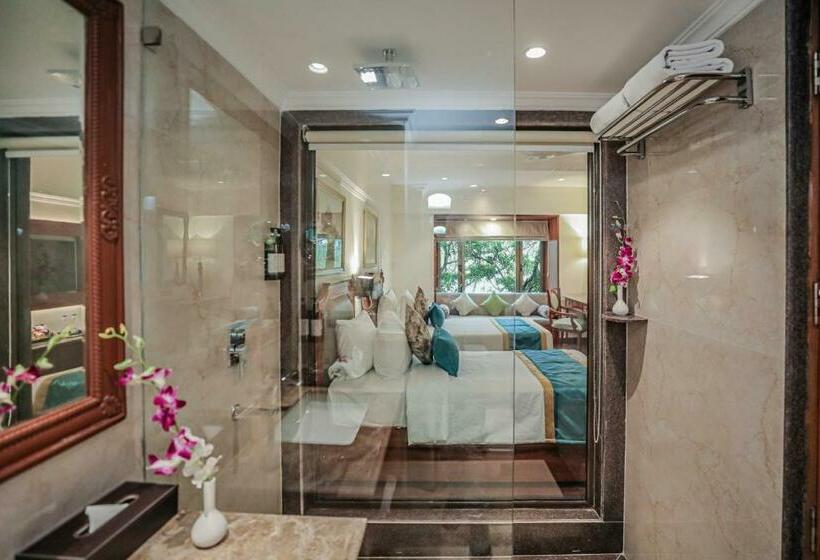 スタンダードルーム, Regenta Central Lucknow By Royal Orchid Hotels Limited