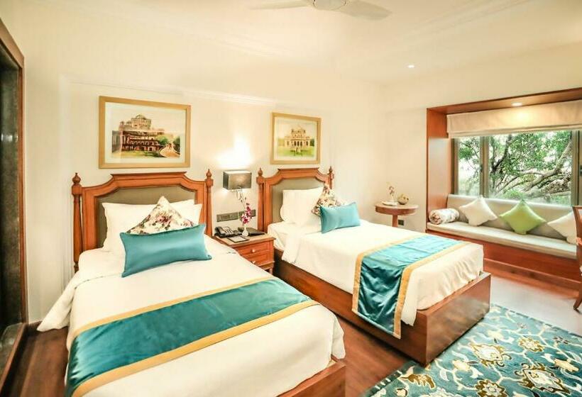 Номер Стандарт, Regenta Central Lucknow By Royal Orchid Hotels Limited