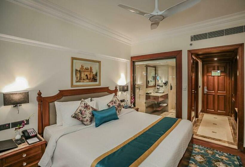 Стандартный Номер Кровать Кинг, Regenta Central Lucknow By Royal Orchid Hotels Limited