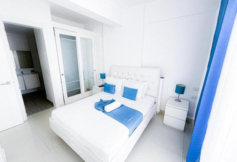 سوییت جونیور, Rooftop Pool Ducassi Studio Suites Deluxe Hotel Beach Club & Spa