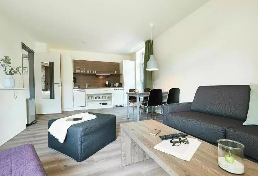 آپارتمان سوپریور 1 خوابه, 7things   My Favorite Apartment