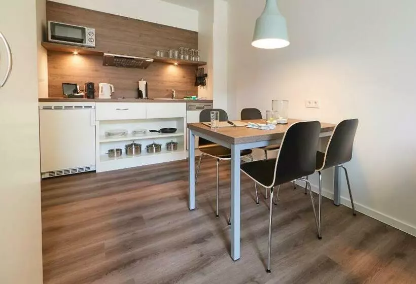 آپارتمان 1 خوابه, 7things   My Favorite Apartment