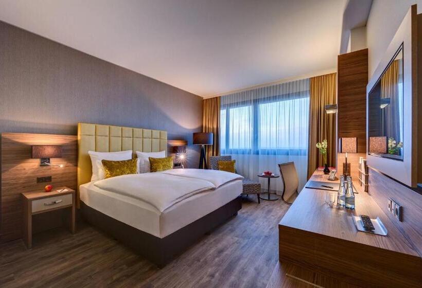 이그제큐티브 룸 킹사이즈 침대, Bonn Marriott