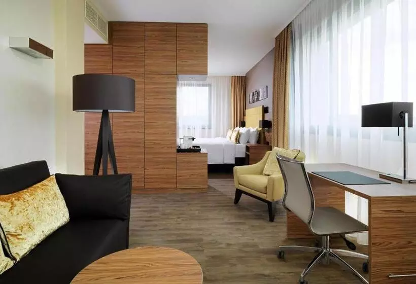 سوییت, Bonn Marriott