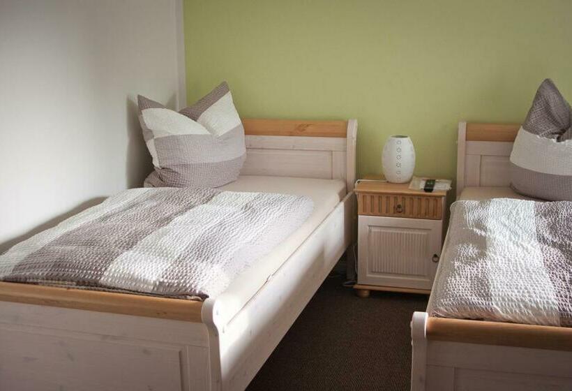 غرفة قياسية, Cafe Hehrlich   Cafe, Pension & Mehr