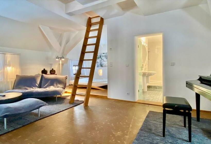 高级工作室, Denkmalschmiede Höfgen