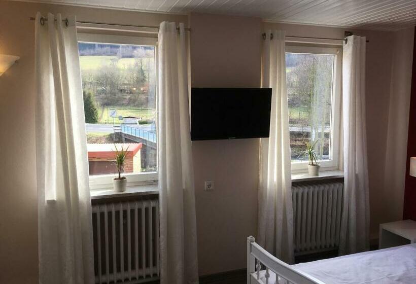 四人标准间, Gasthaus Breitenbach