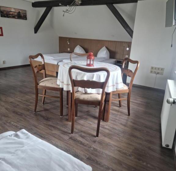 Трехместный Номер Базовый, 1a Hotel Zimmer Frei
