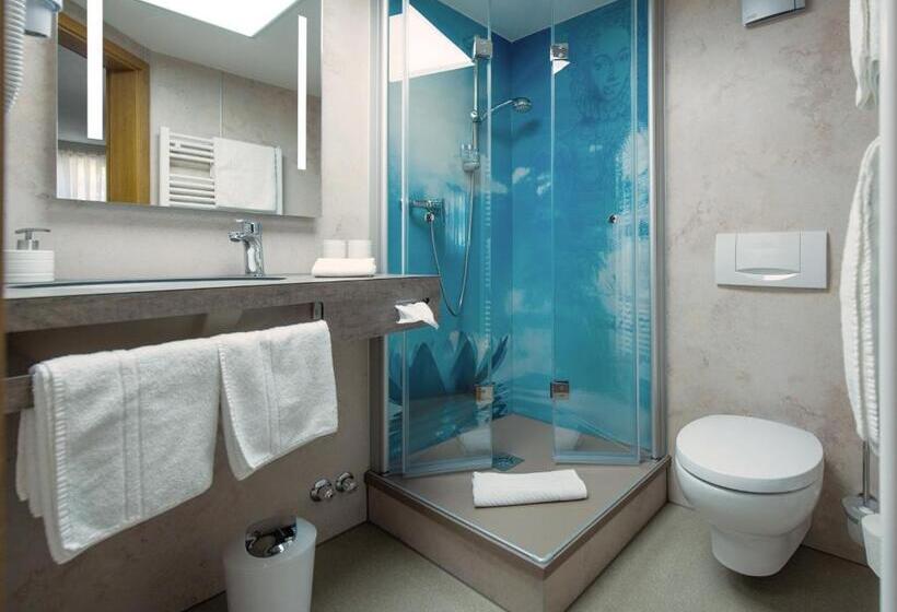 Номер Стандарт, Landgasthof Blaue Traube