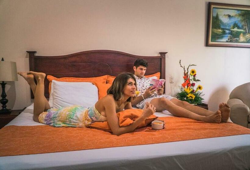 غرفة قياسية سرير كينج, Monte Real